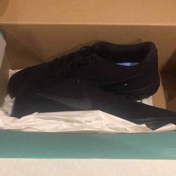 Unisex black Nike women’s men’s 5.5 new in box - Picture 10 of 12